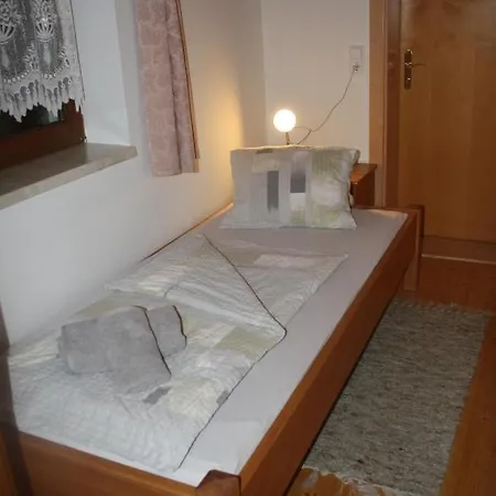 公寓 Fam. Bidner 弗拉塔克